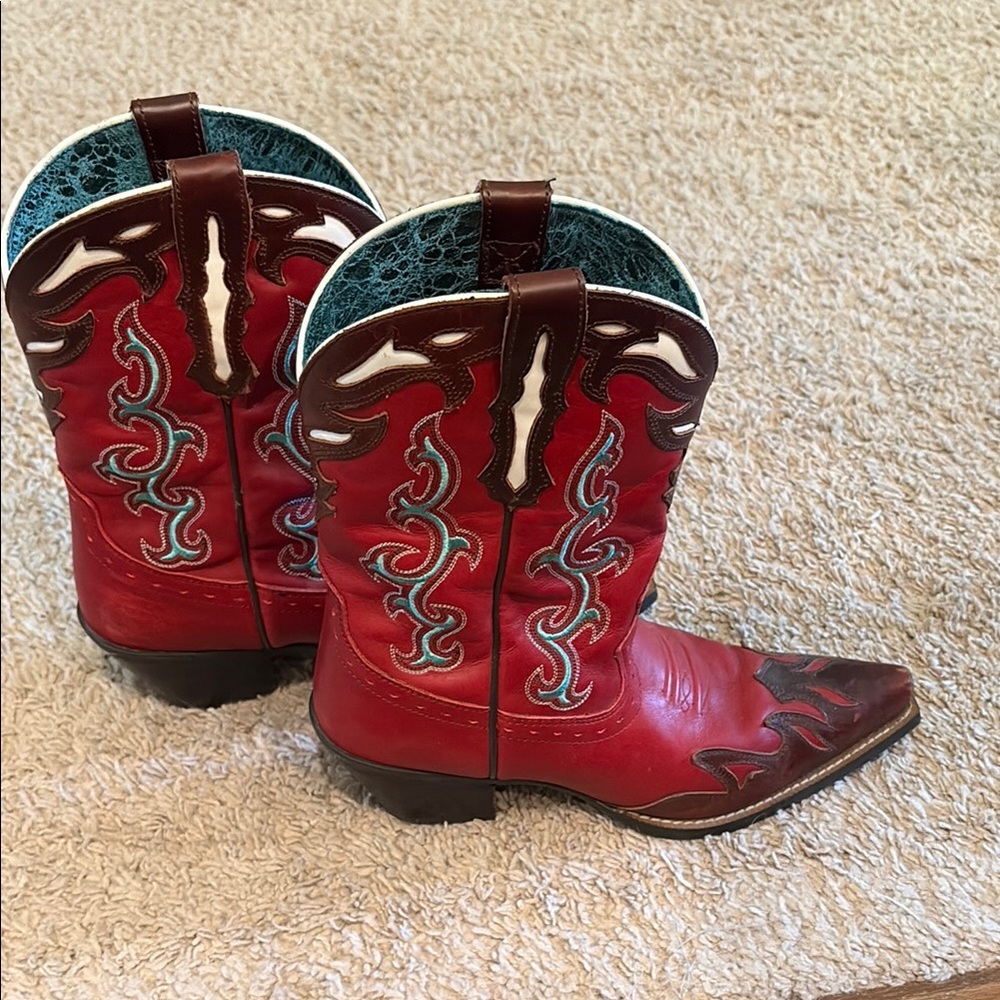 Ariat Red and Brown Cowboy Boots !!